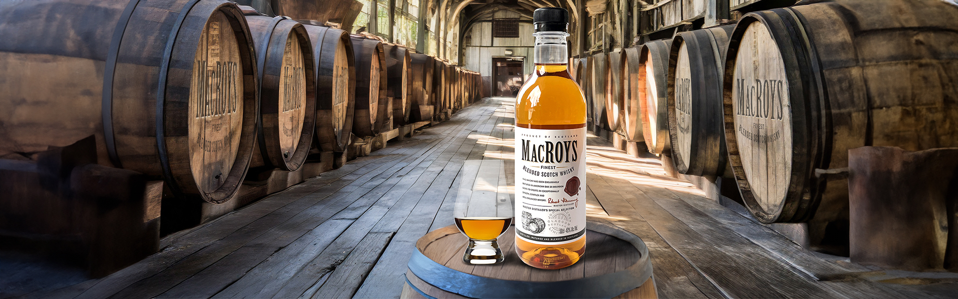 MacRoy’s Finest – En mästerligt balanserad Blended Scotch Whisky.